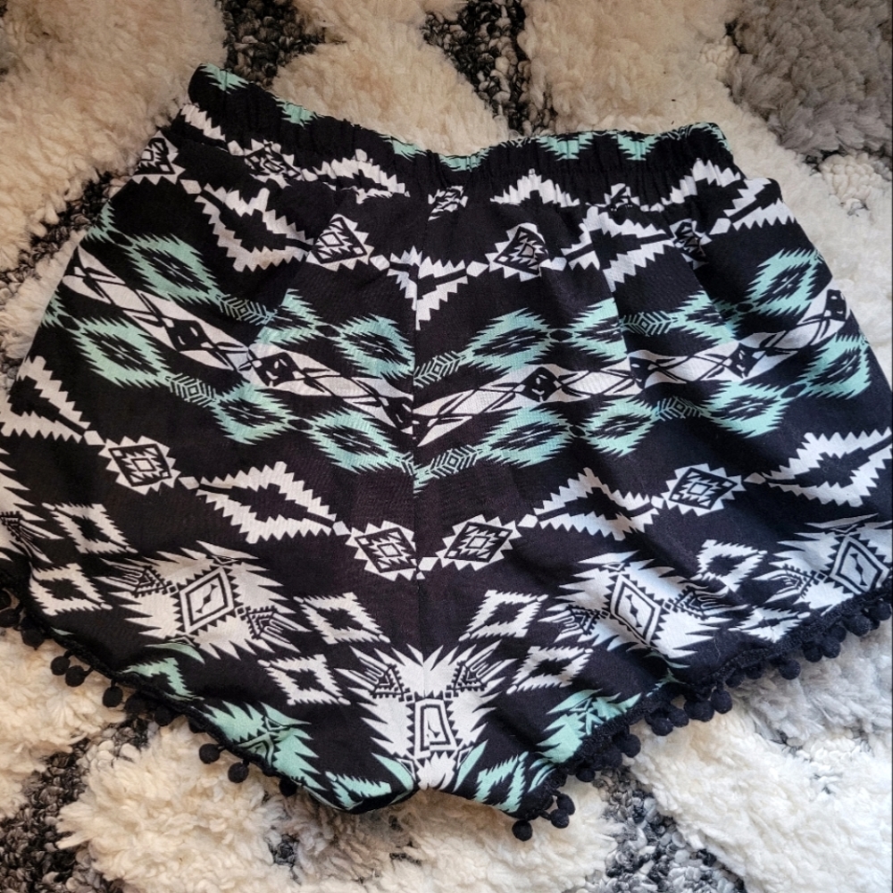 SHOSHO tribal shorts